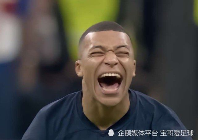 快乐的裸露女